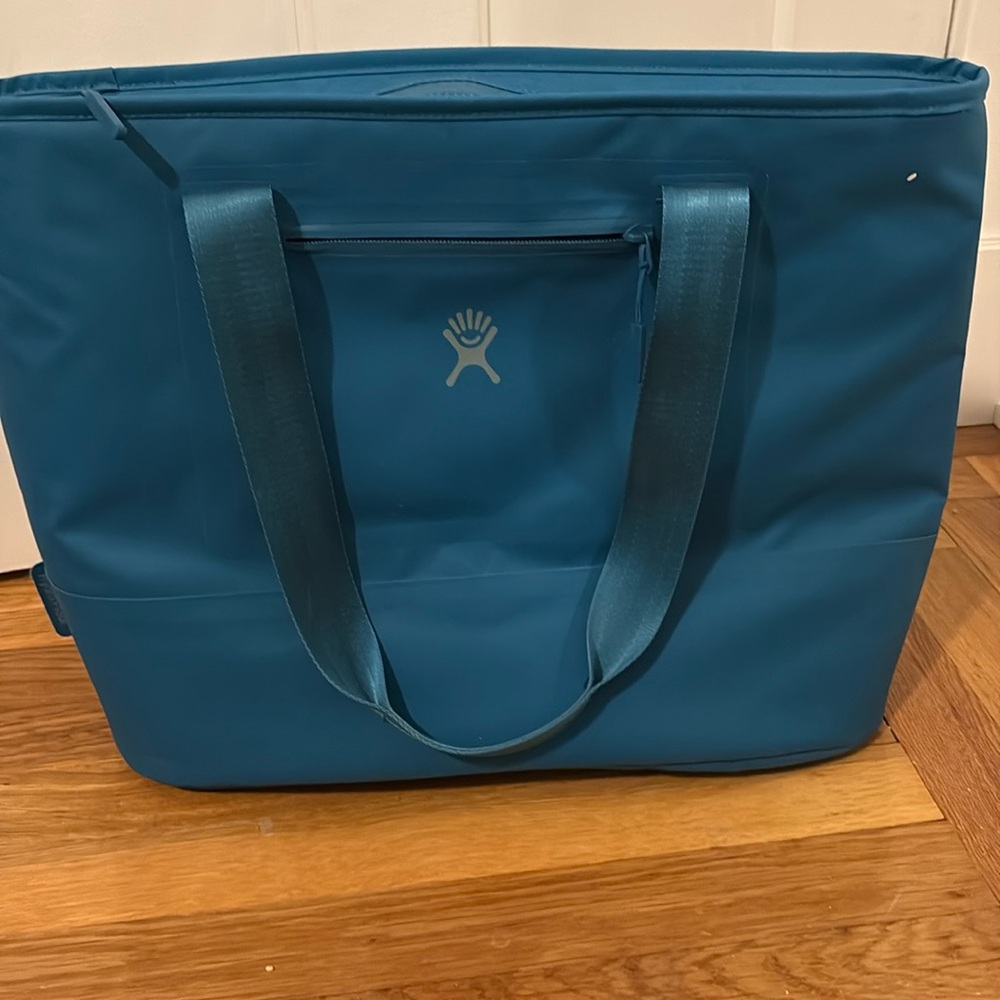 Hydroflask insulated large tote
